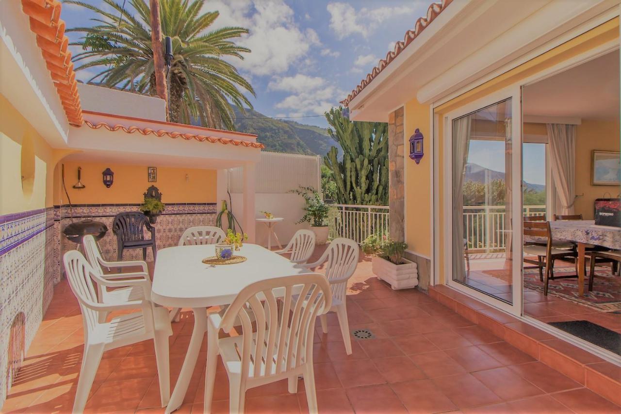 Villa In Protected Space In Front Of The Sea Los Realejos Exterior photo