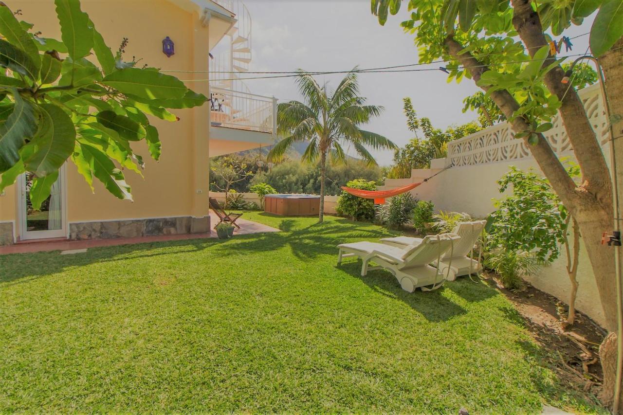 Villa In Protected Space In Front Of The Sea Los Realejos Exterior photo